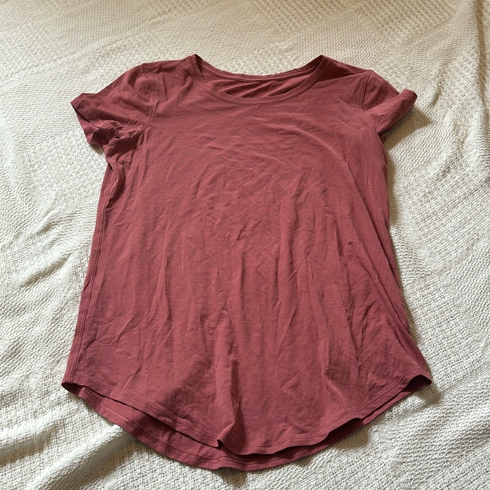 Lululemon Tshirt